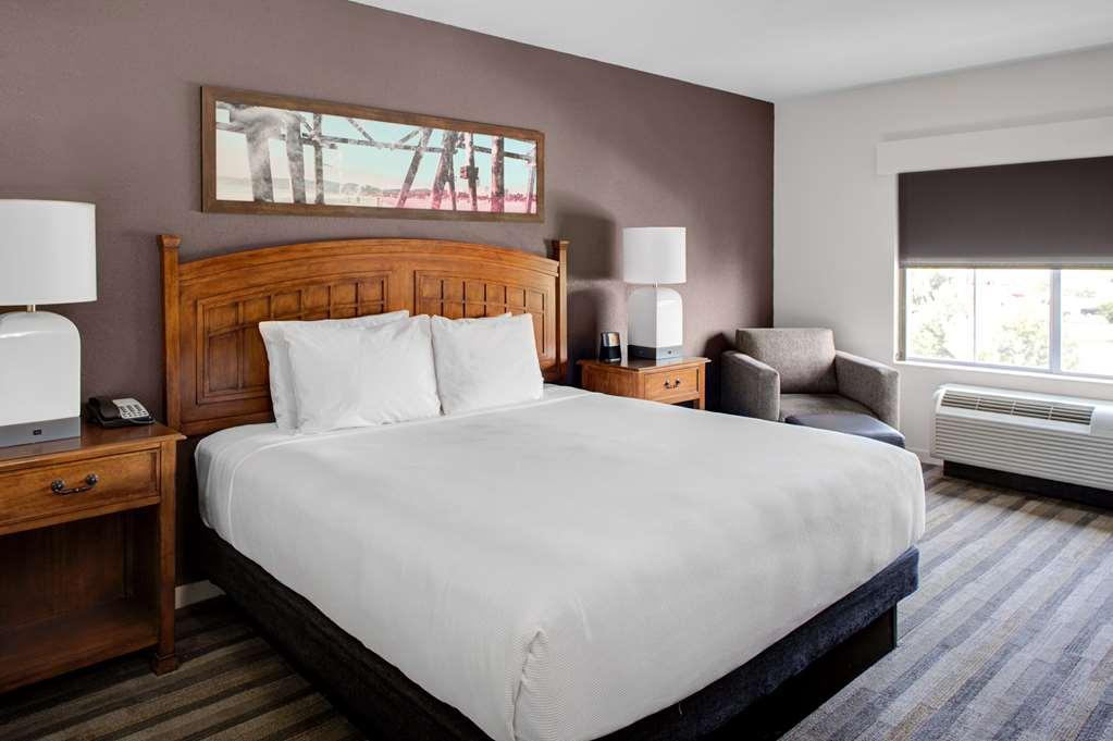 Hyatt House Fishkill-Poughkeepsie Hotel Room photo