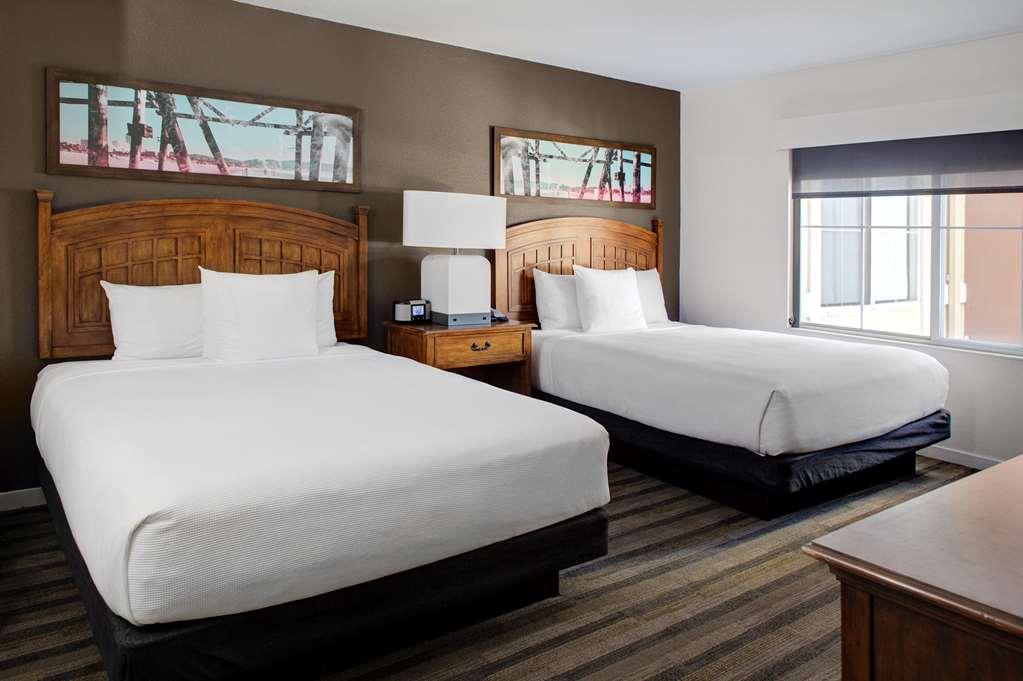 Hyatt House Fishkill-Poughkeepsie Hotel Room photo